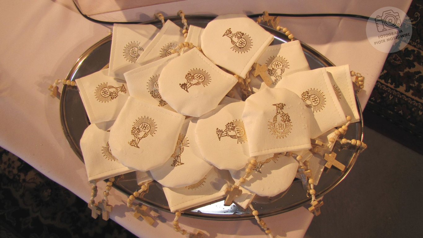 You are currently viewing Rozdanie różańców 2014